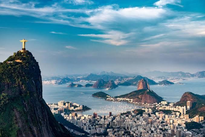 Apartamento Na De Copacabana, Grudado Em Ipanema *